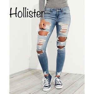 Women’s high rise distressed Hollister jeans